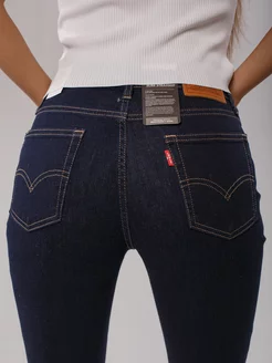 Джинсы Levis 724 High Rise Straight Джинсы Levis 724 High Rise Straight