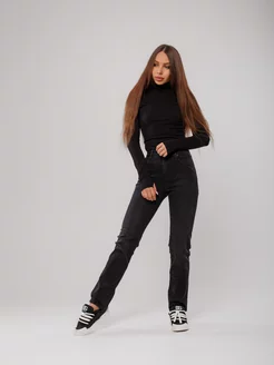 Джинсы Levis 724 High Rise Straight Джинсы Levis 724 High Rise Straight