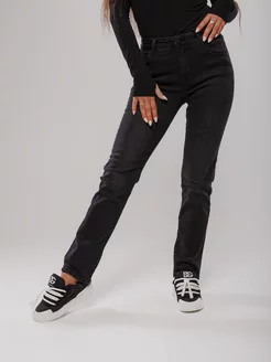Джинсы Levis 724 High Rise Straight Джинсы Levis 724 High Rise Straight