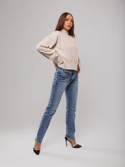 Джинсы Levis 724 High Rise Straight Джинсы Levis 724 High Rise Straight