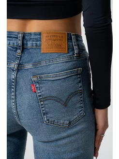 Джинсы Levis 724 High Rise Straight Джинсы Levis 724 High Rise Straight
